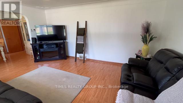 295 Road 2 W Property Photo 2