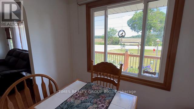 295 Road 2 W Property Photo 5