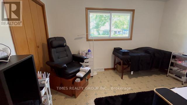 295 Road 2 W Property Photo 11