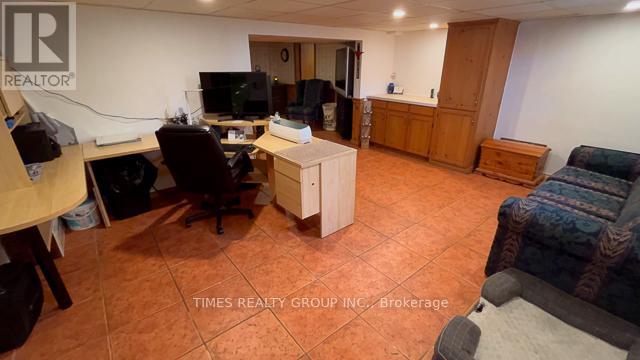 295 Road 2 W Property Photo 16
