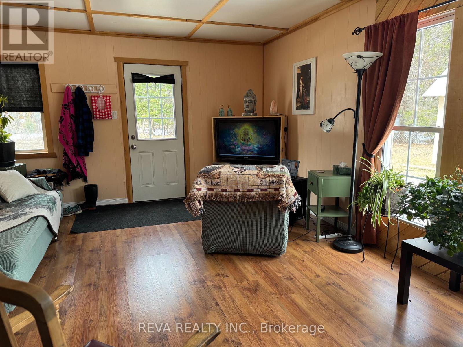 376 Kuno Road Property Photo 4