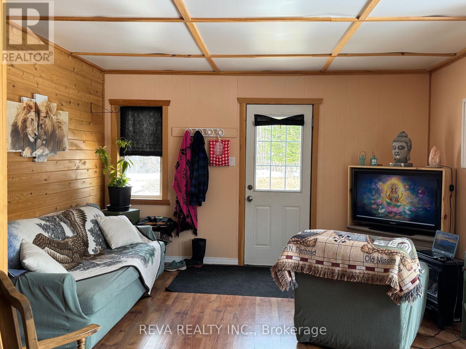 376 Kuno Road Property Photo 5