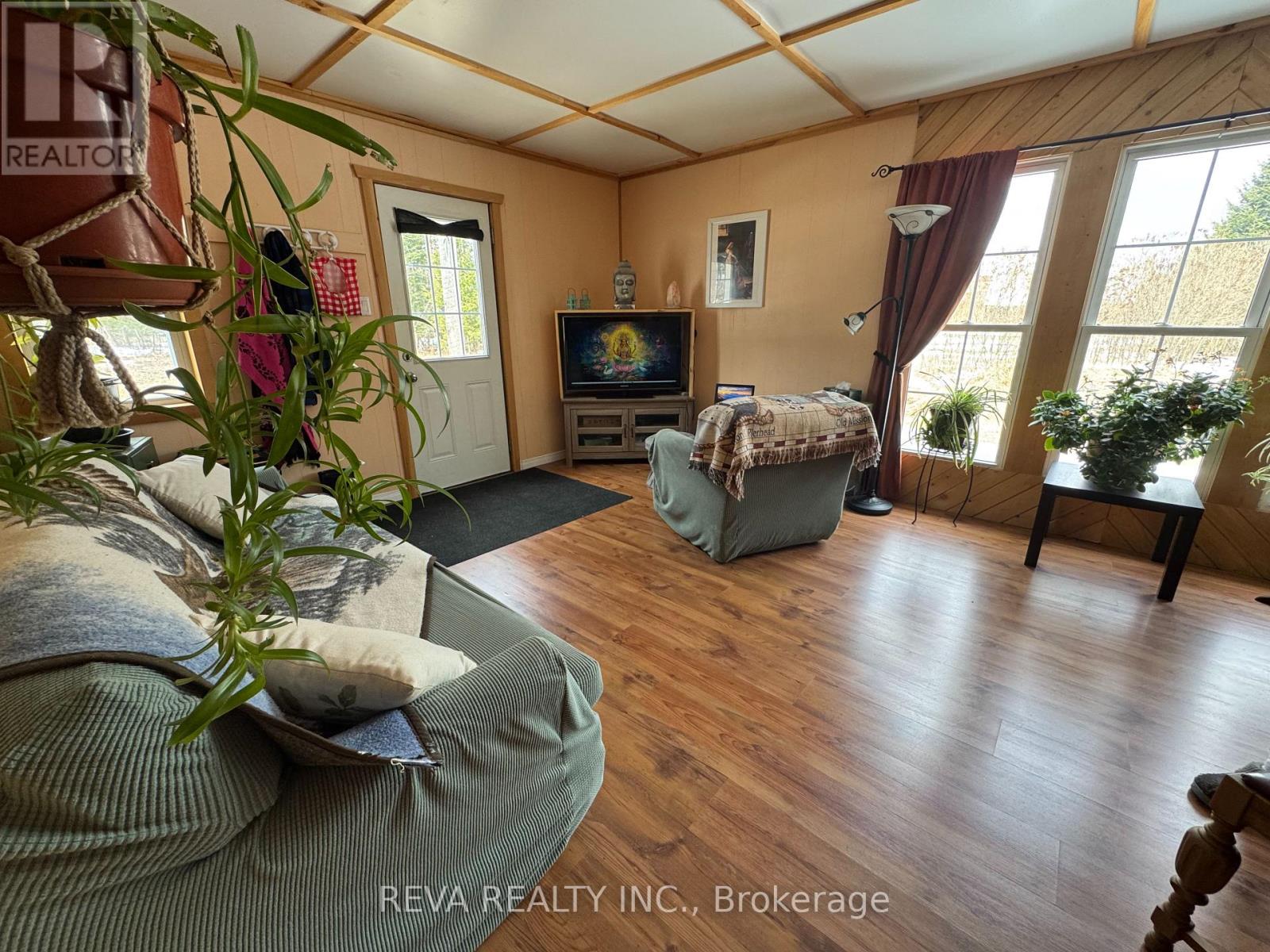 376 Kuno Road Property Photo 8