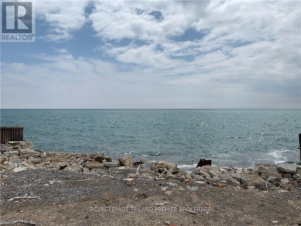 18094 Erie Shore Drive Property Photo 1