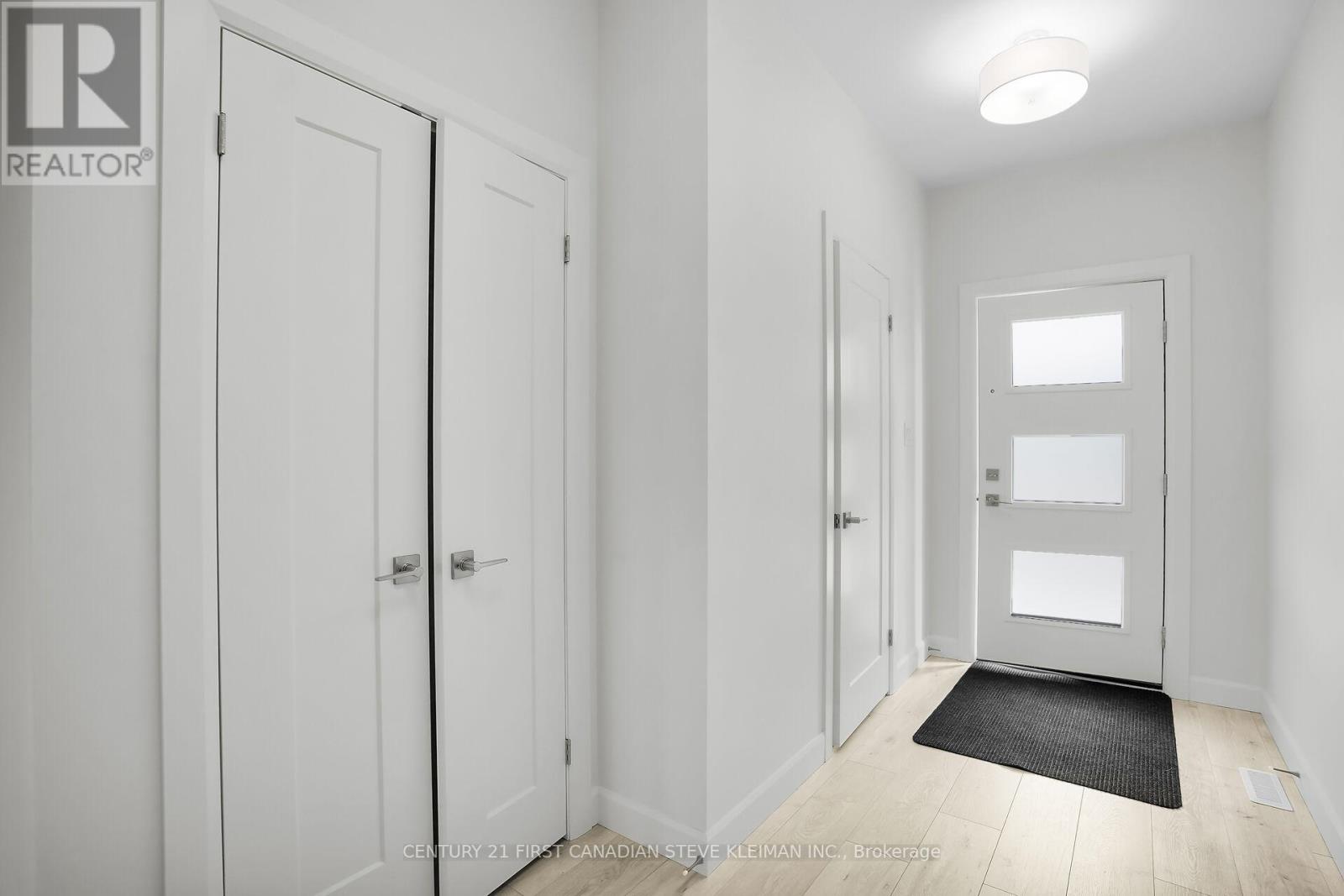 45 - 2700 Buroak Drive Property Photo 12