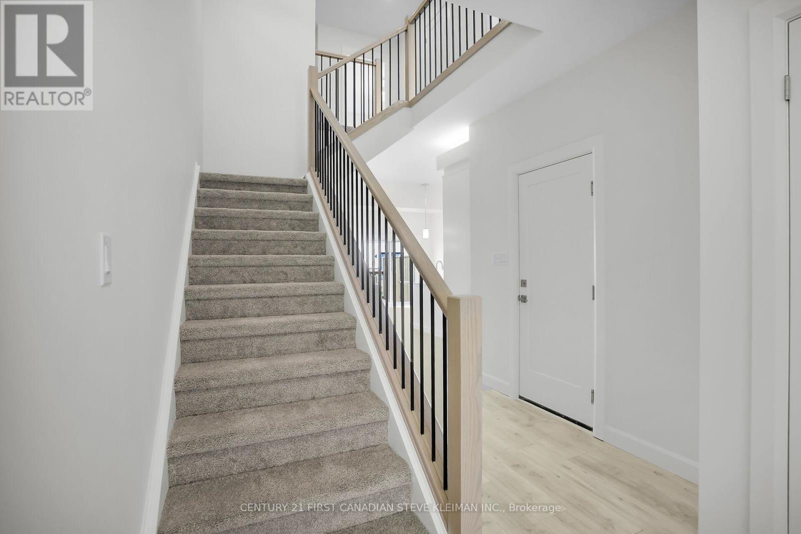 45 - 2700 Buroak Drive Property Photo 13