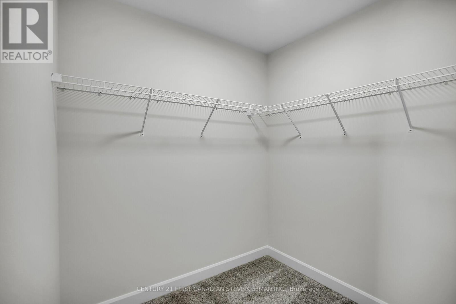 45 - 2700 Buroak Drive Property Photo 17