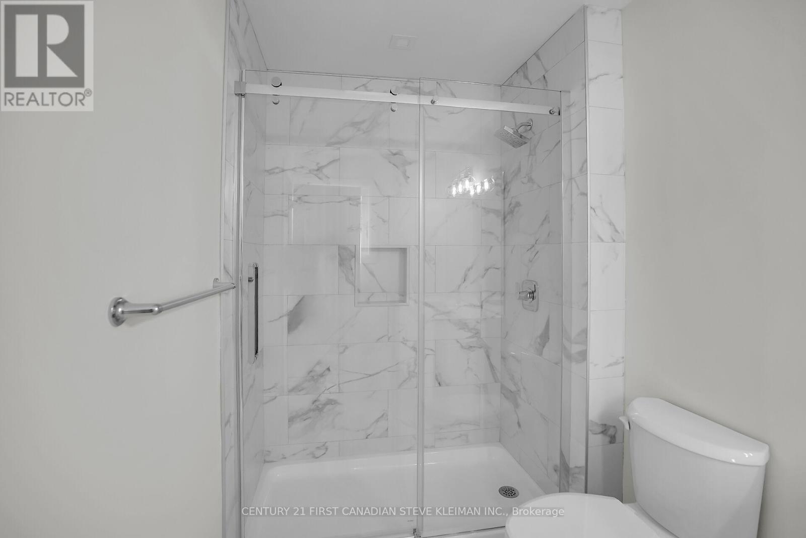 45 - 2700 Buroak Drive Property Photo 18