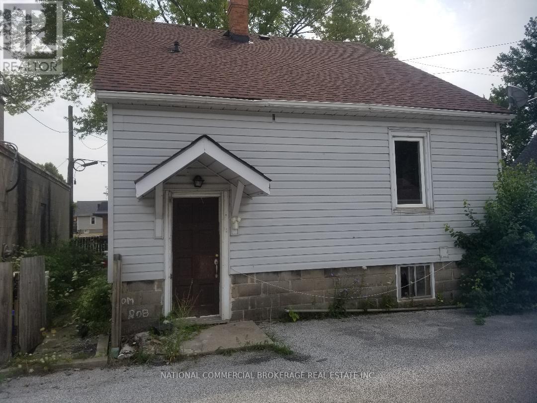 50 Forhan Street Property Photo 2