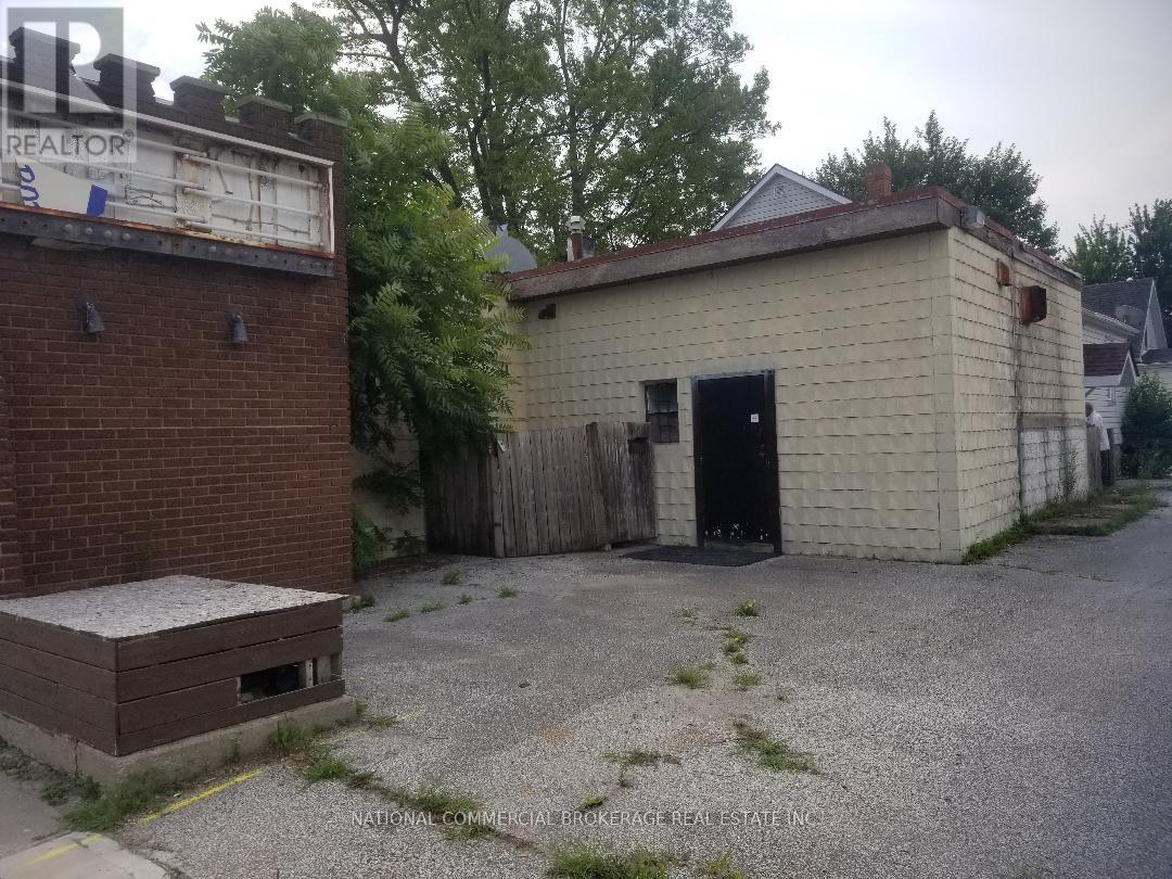 50 Forhan Street Property Photo 3