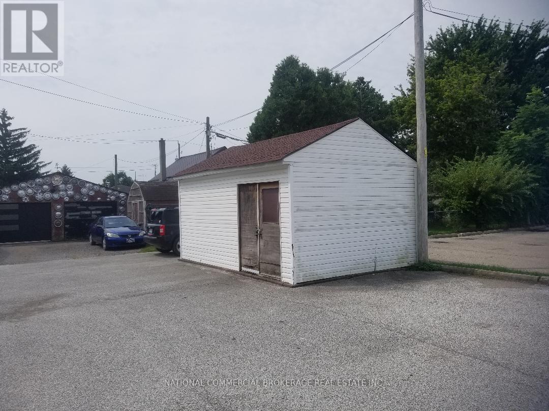 50 Forhan Street Property Photo 4