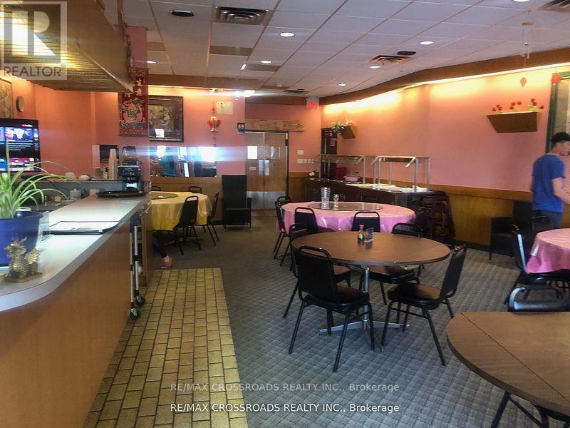 842 Princess Street Property Photo 6
