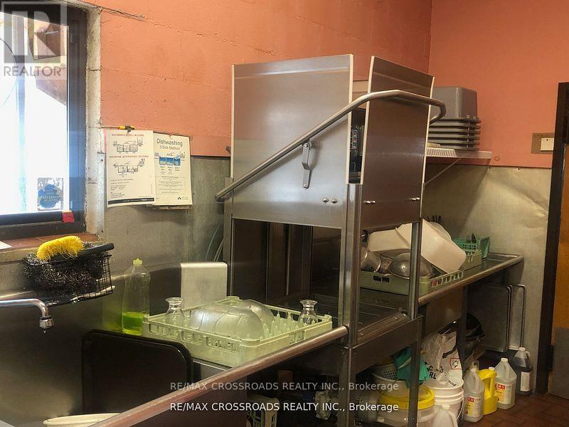 842 Princess Street Property Photo 12