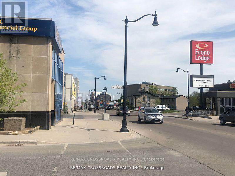 842 Princess Street Property Photo 21