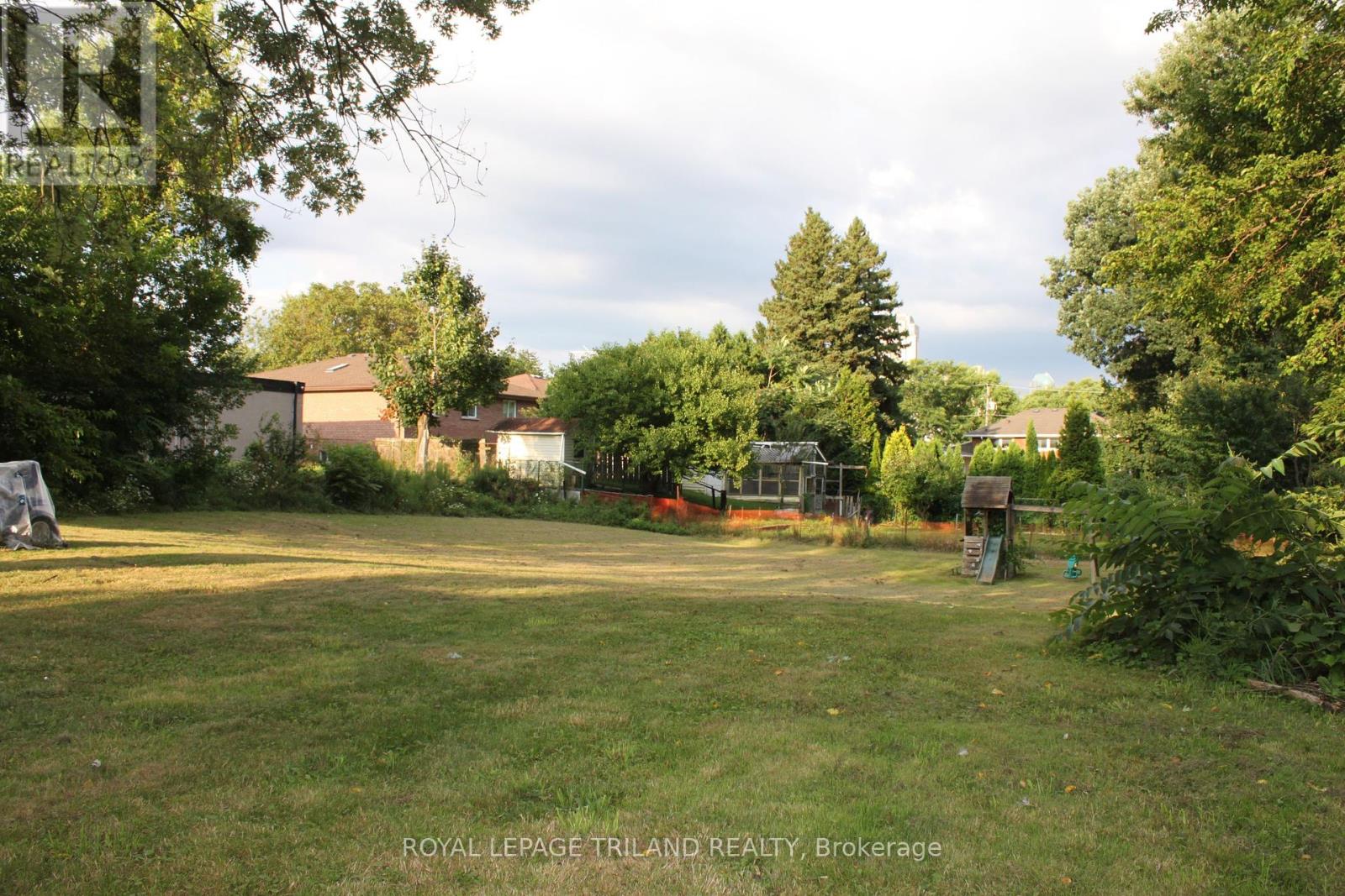6566 Drummond Road Property Photo 13