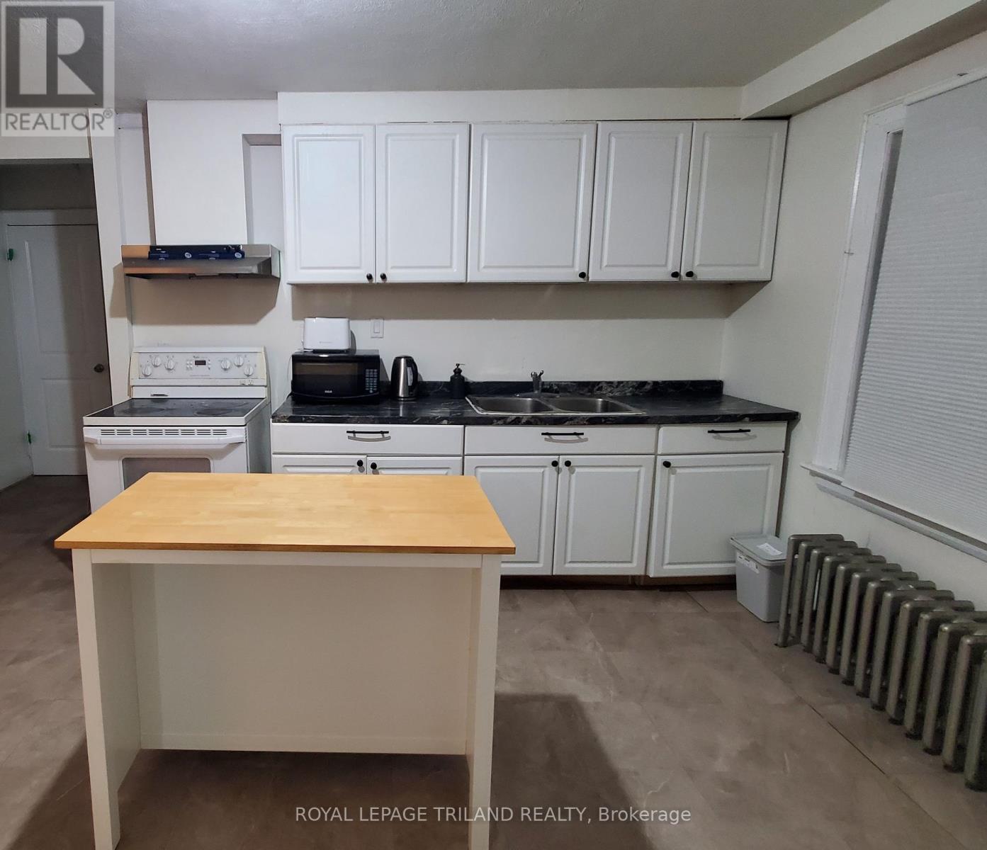 6566 Drummond Road Property Photo 28