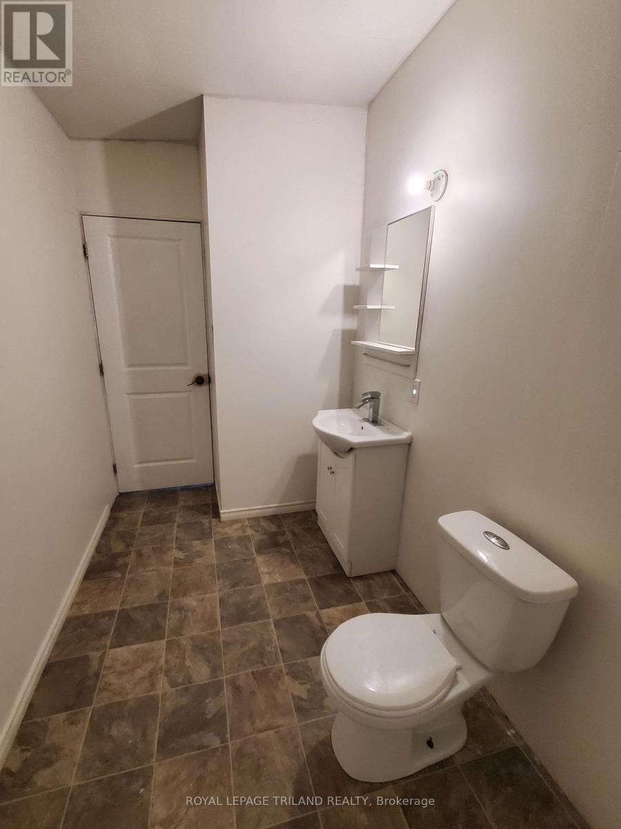 6566 Drummond Road Property Photo 29