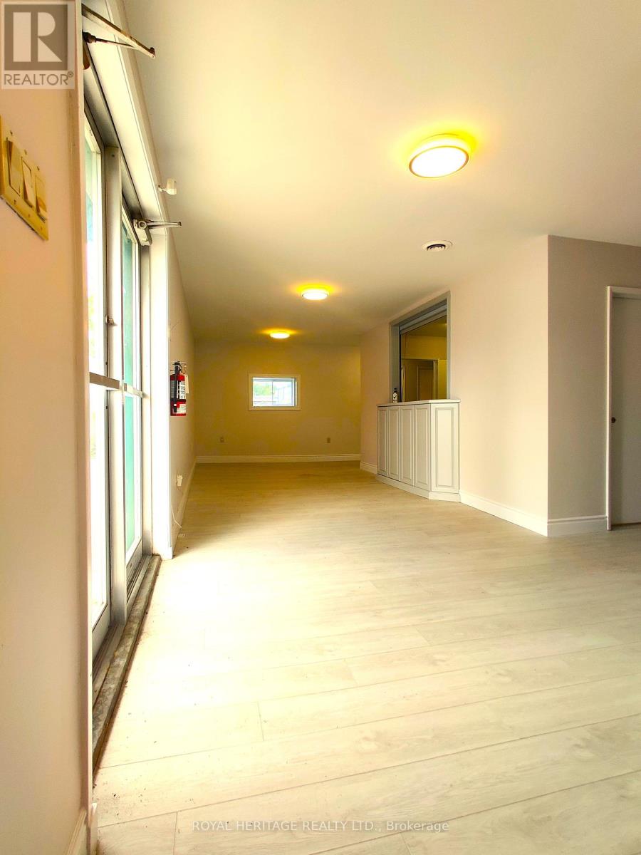49 Doxsee Avenue S Property Photo 4
