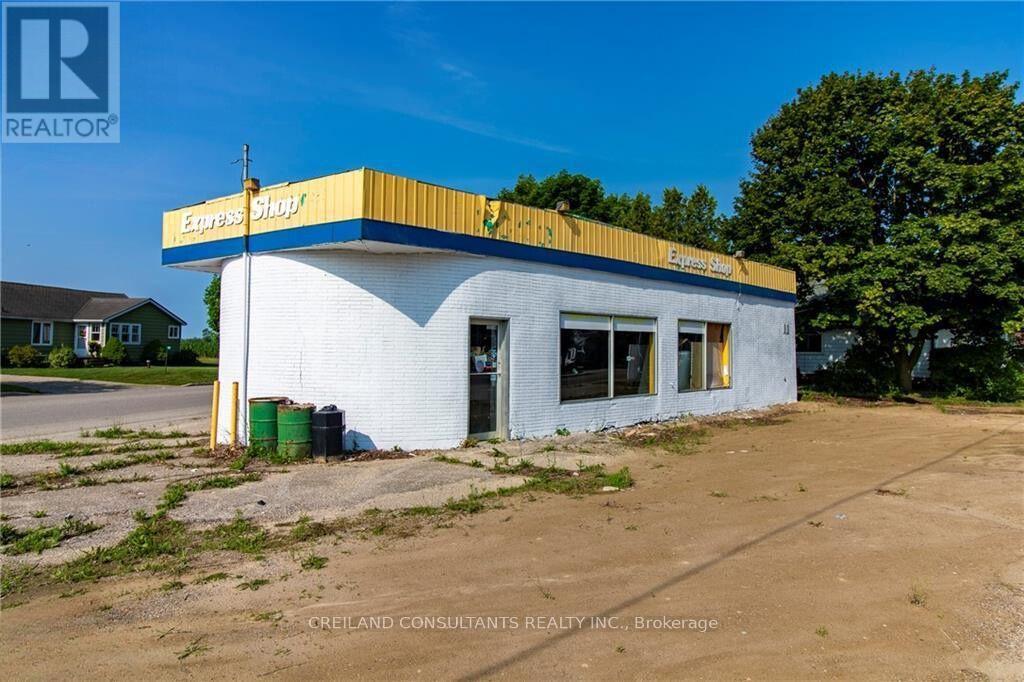 124636 Simcoe Street S Property Photo 3