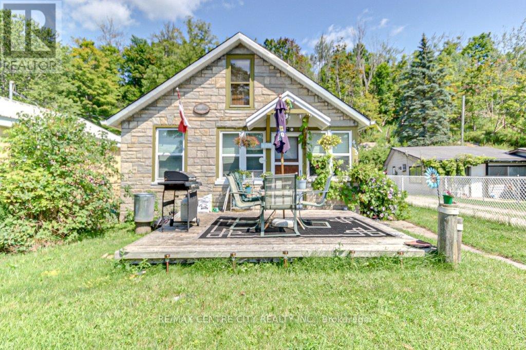 435 EDITH CAVELL BOULEVARD