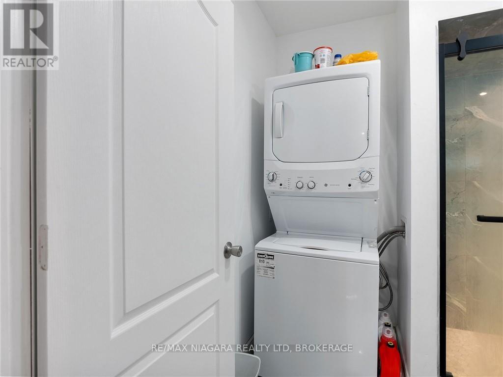 327 Darling Street Property Photo 14