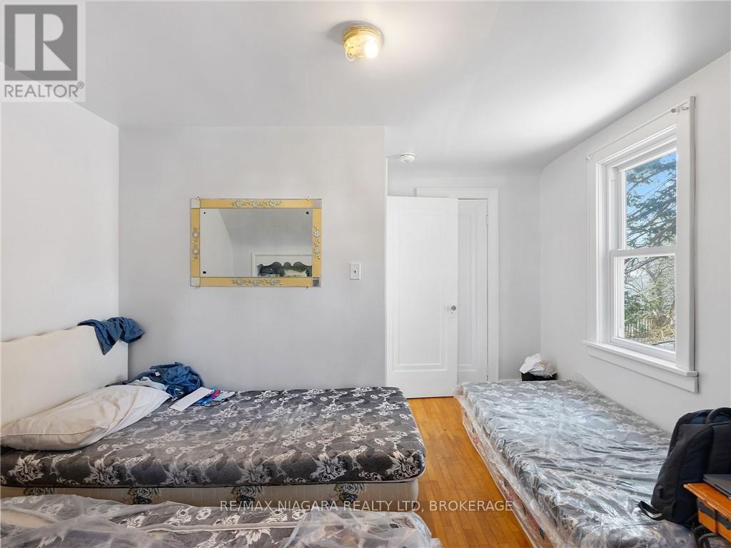 327 Darling Street Property Photo 21