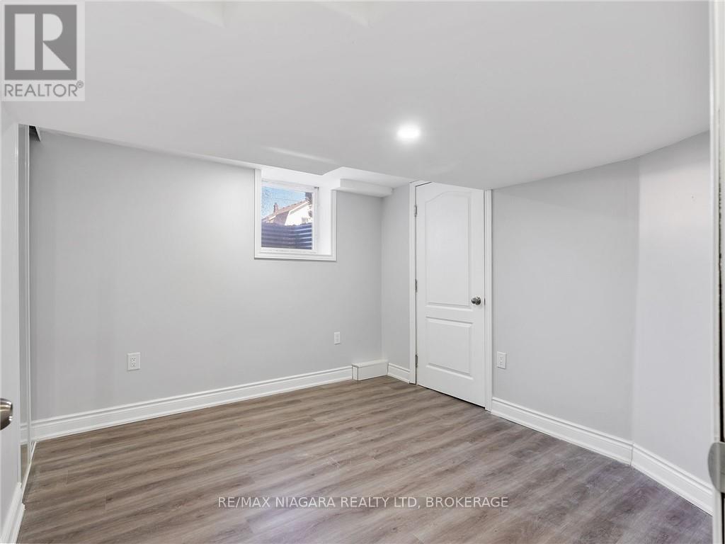 327 Darling Street Property Photo 25