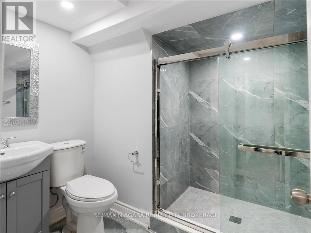 327 Darling Street Property Photo 27