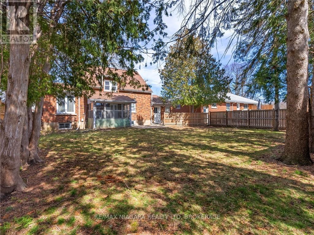 327 Darling Street Property Photo 39