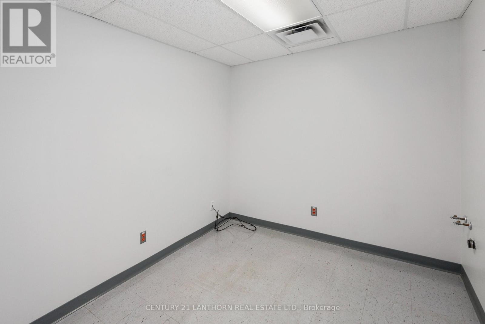 Suite 6 - 6 - 35 Bridge Street Property Photo 9
