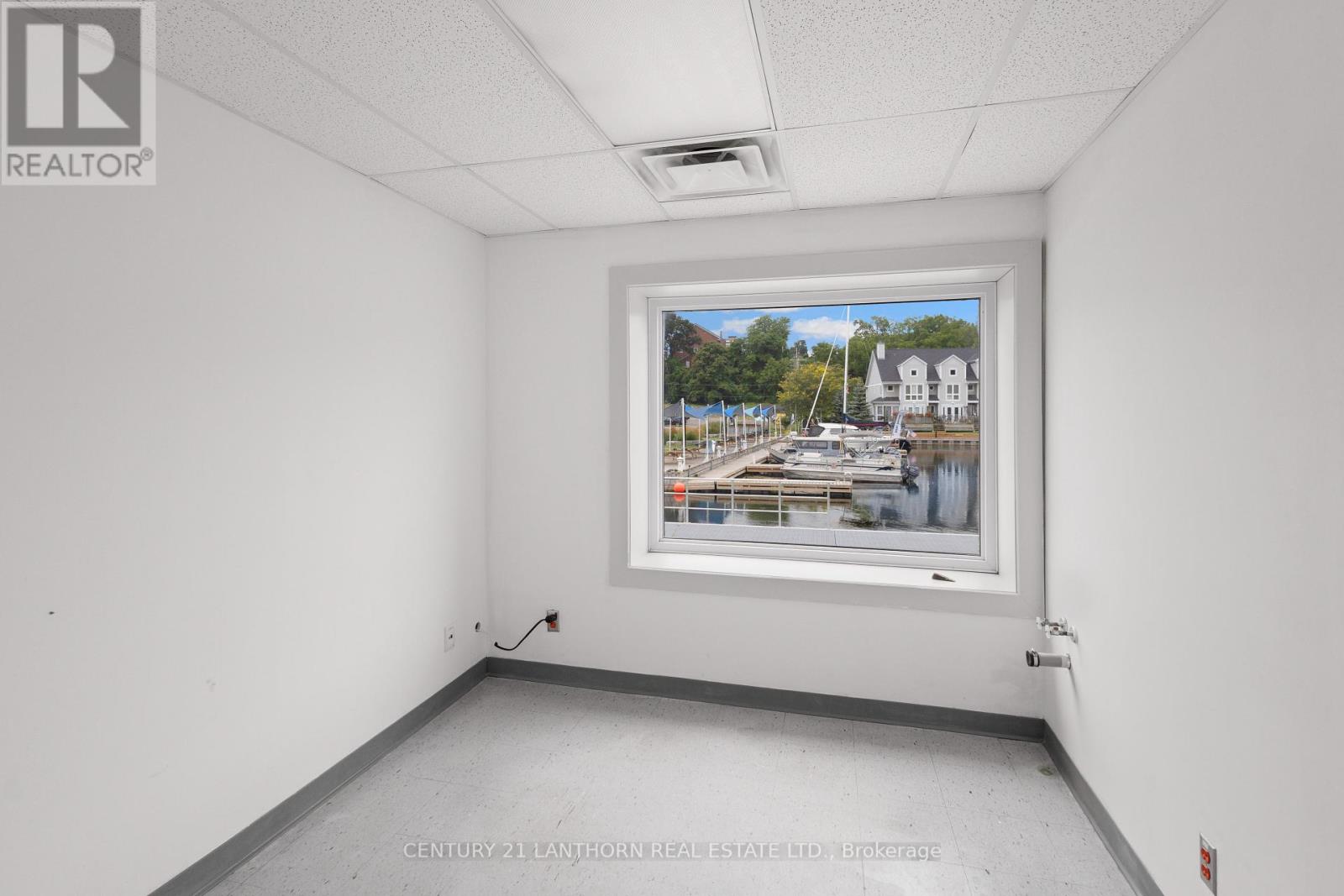 Suite 6 - 6 - 35 Bridge Street Property Photo 10