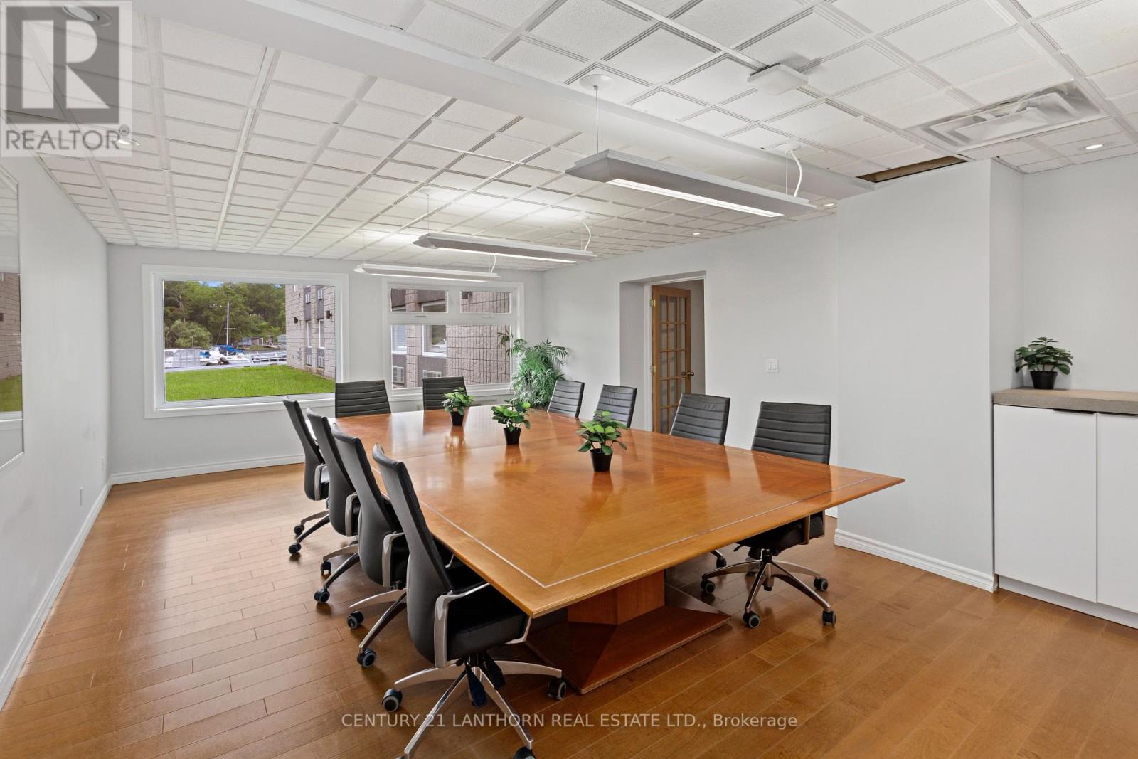 208 - 35 Bridge Street Property Photo 7
