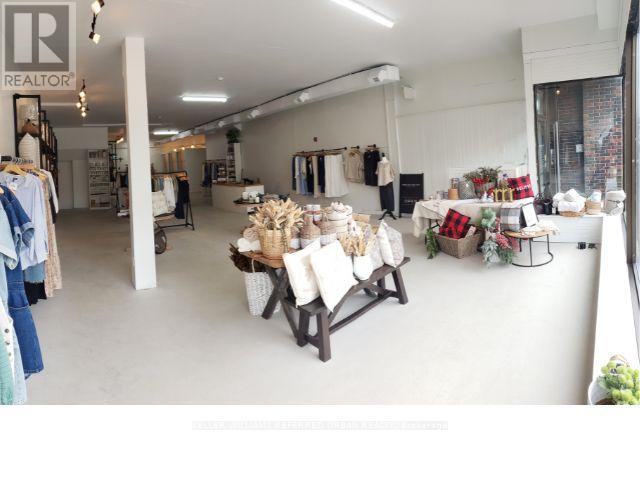 181 Kent Street W Property Photo 2