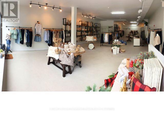 181 Kent Street W Property Photo 3
