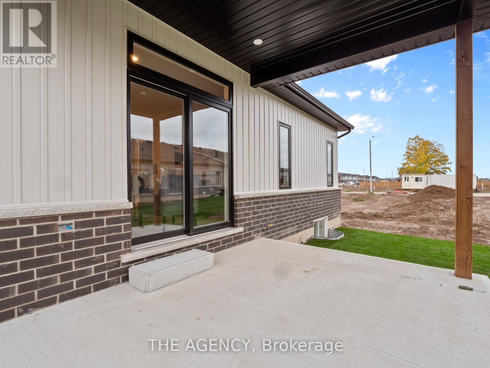 211 Sycamore Street Property Photo 12