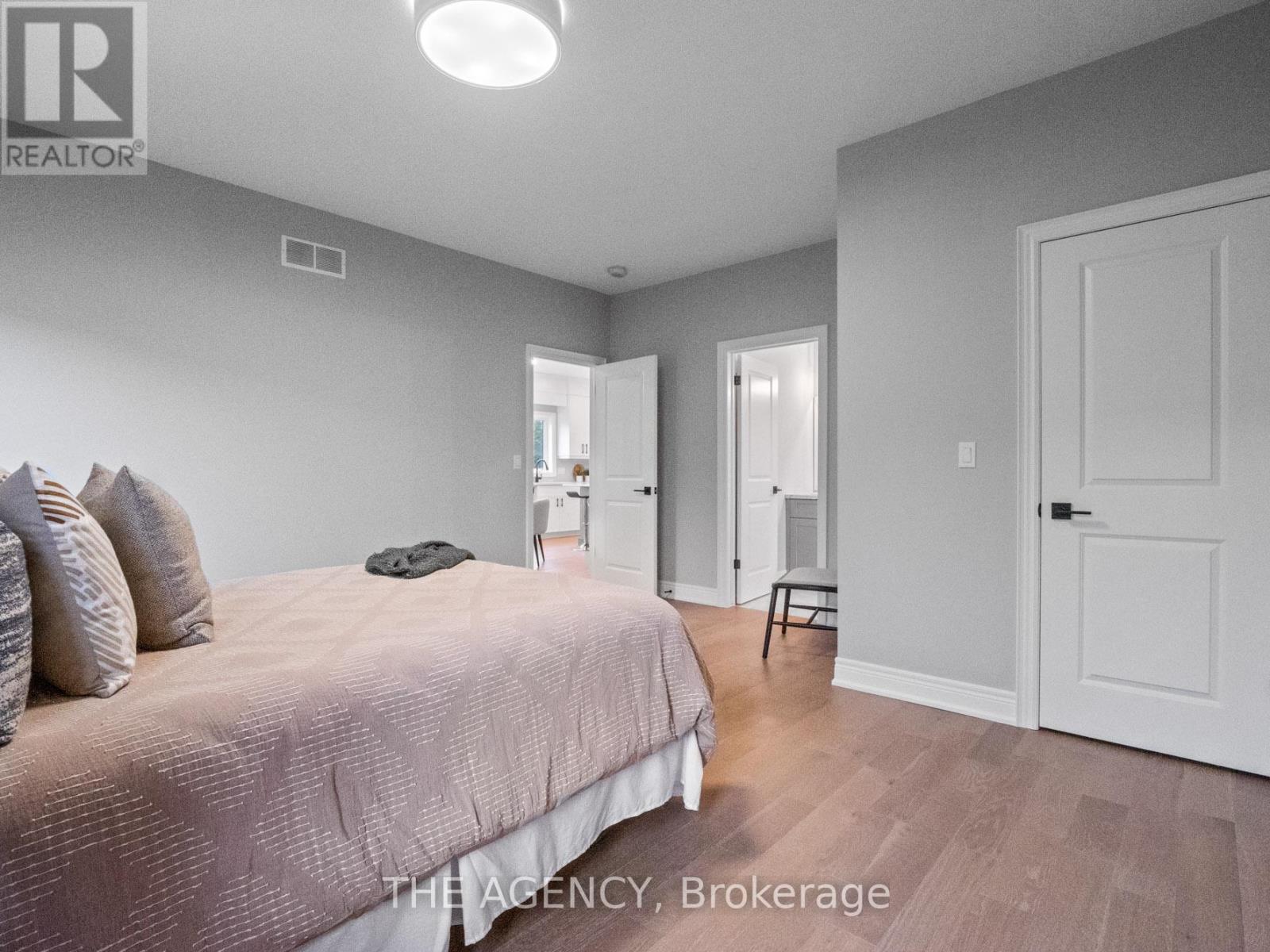 211 Sycamore Street Property Photo 16