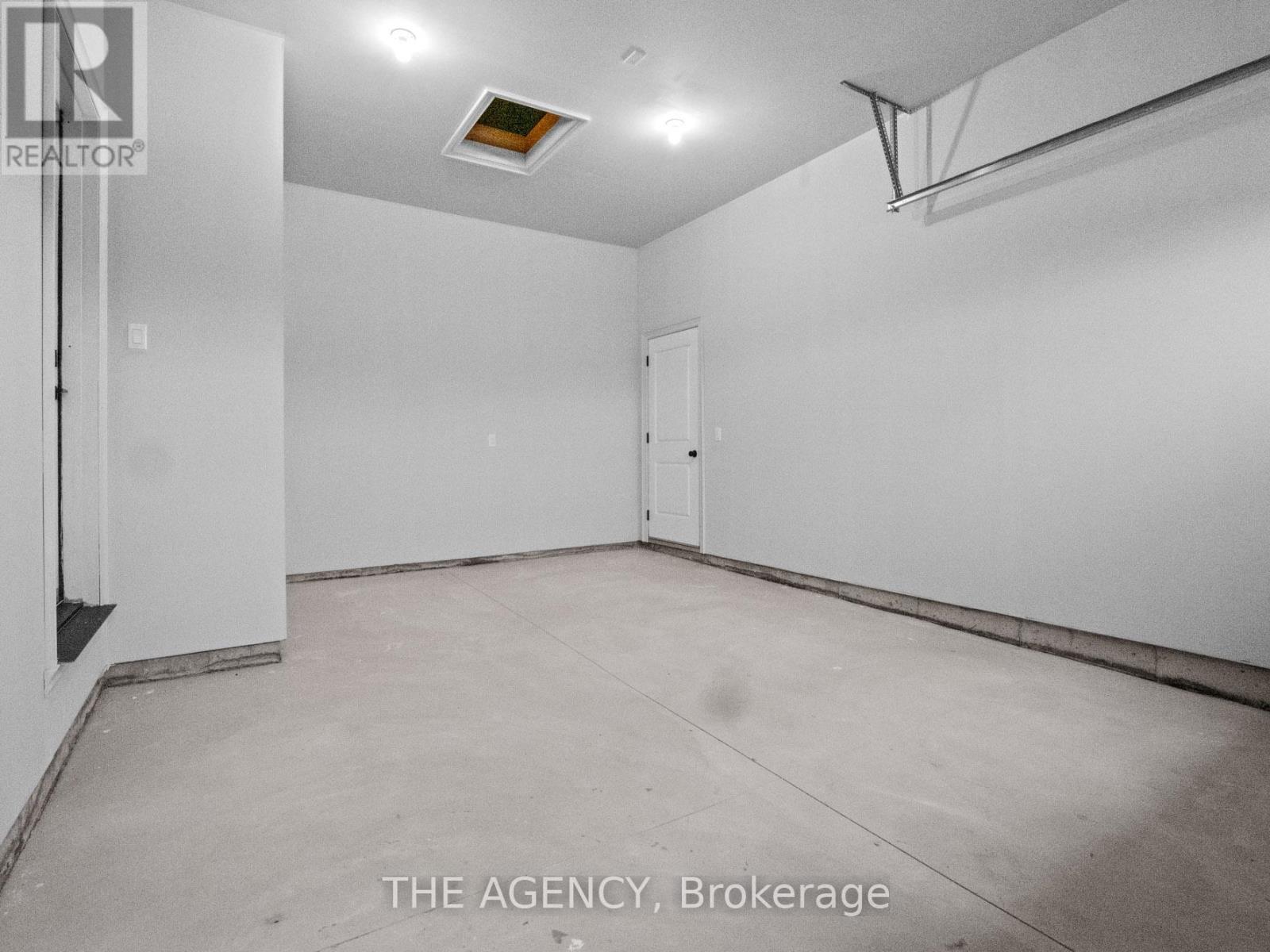 211 Sycamore Street Property Photo 18