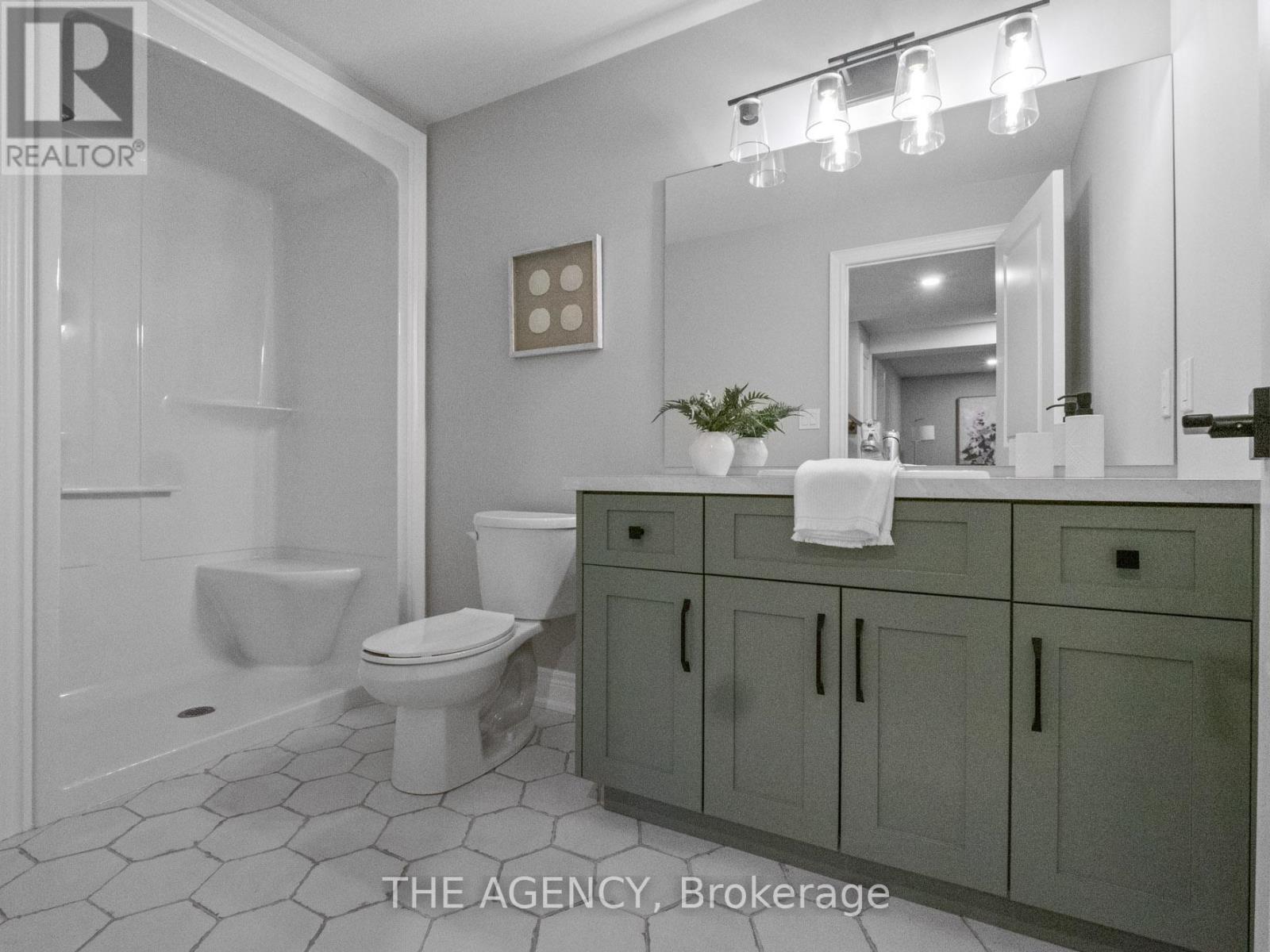 211 Sycamore Street Property Photo 27