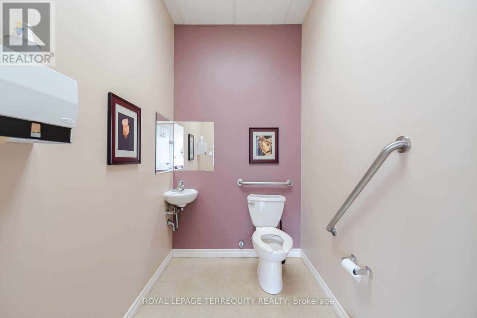 536 Concession Street Property Photo 13