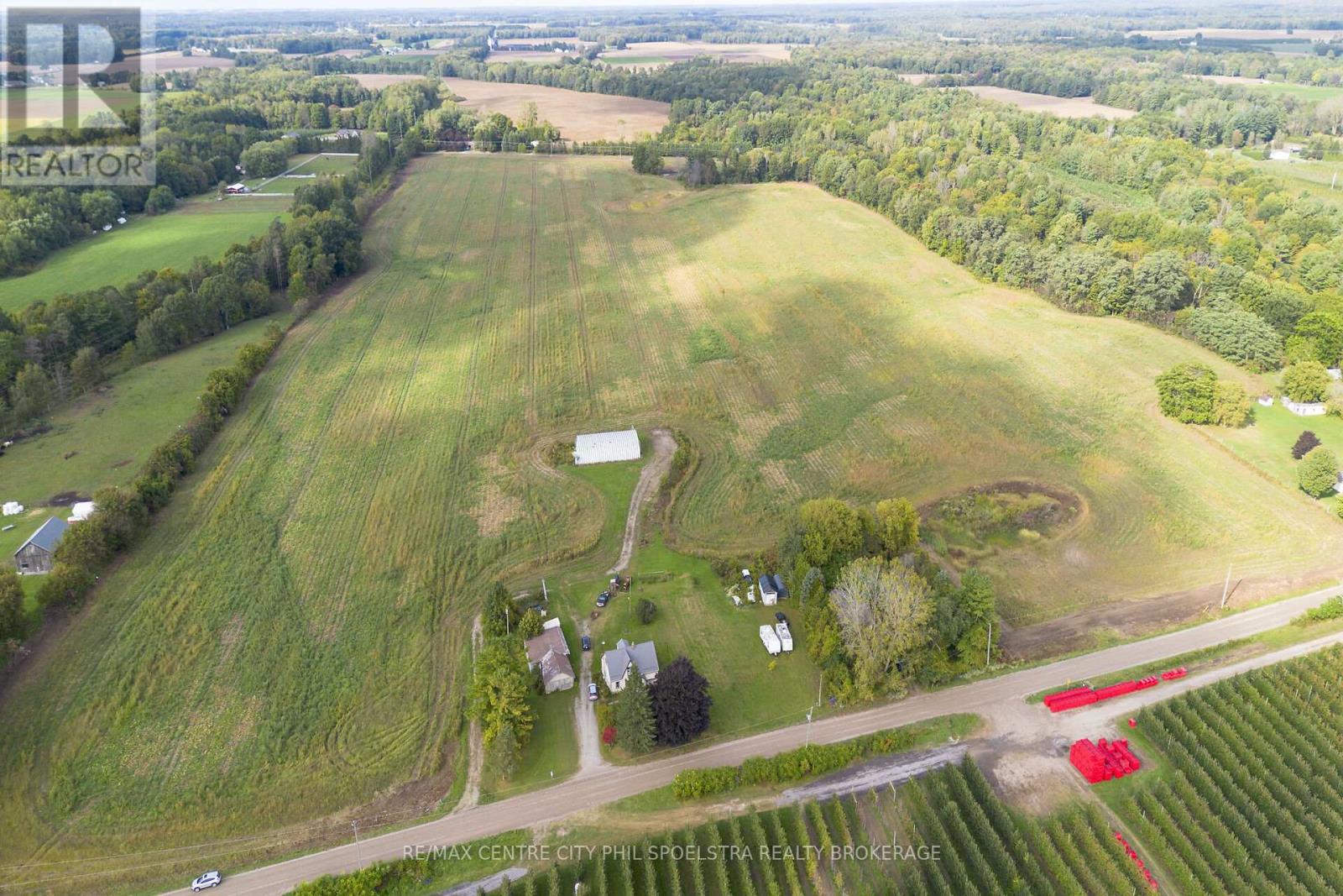 55960 Chute Line Property Photo 3