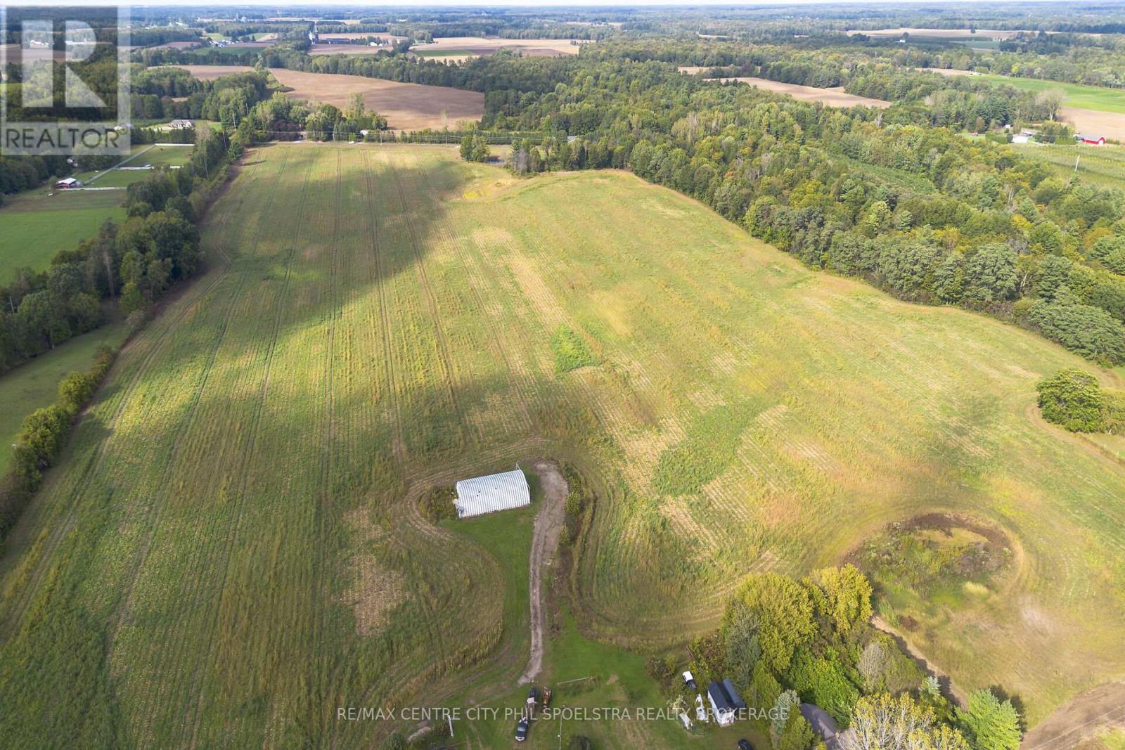 55960 Chute Line Property Photo 4