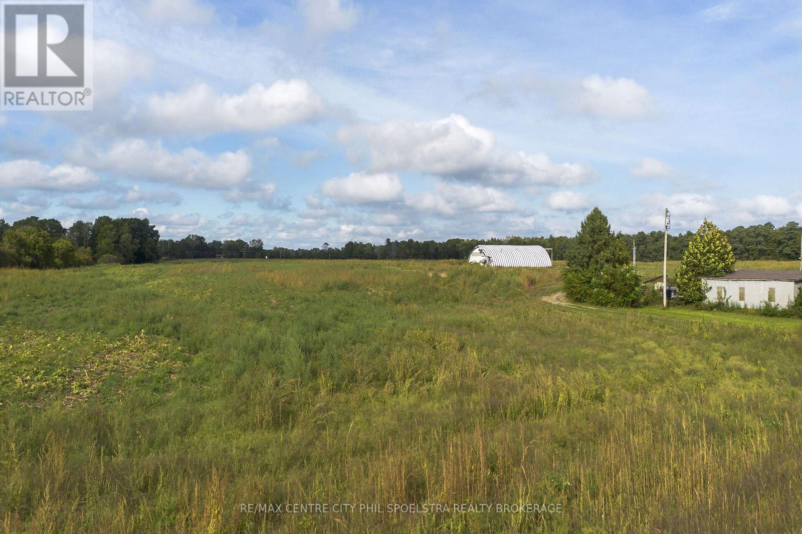 55960 Chute Line Property Photo 8