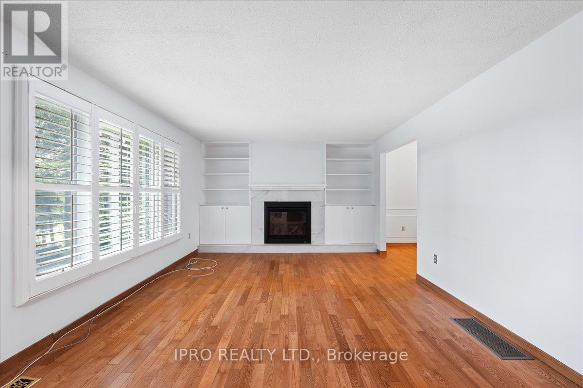 1432 Wallbridge Loyalist Road Property Photo 9