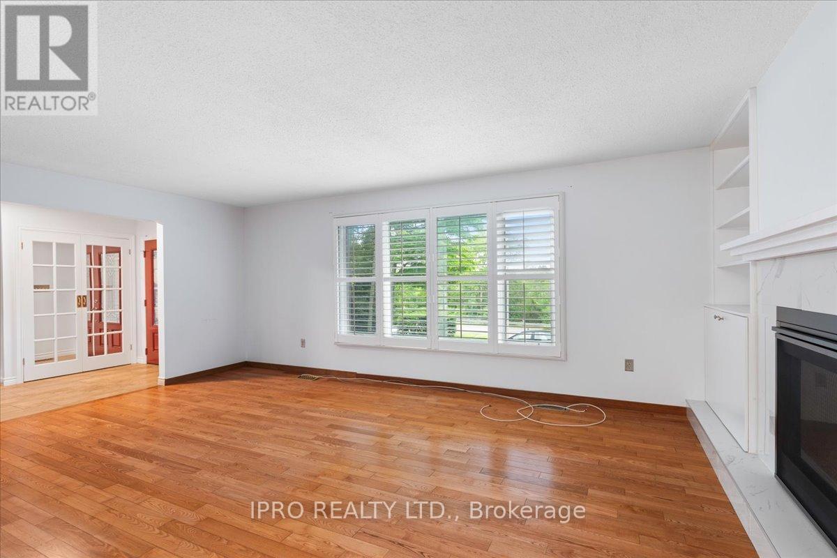 1432 Wallbridge Loyalist Road Property Photo 10