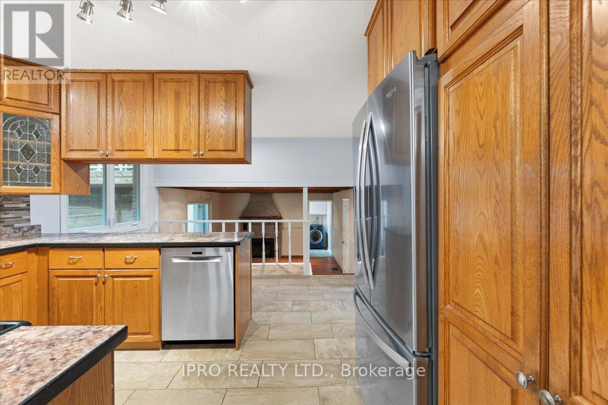 1432 Wallbridge Loyalist Road Property Photo 13