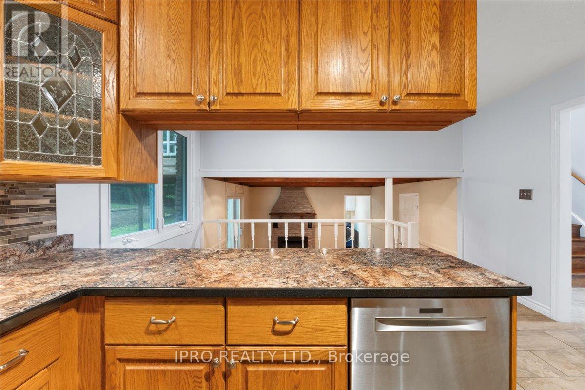 1432 Wallbridge Loyalist Road Property Photo 16