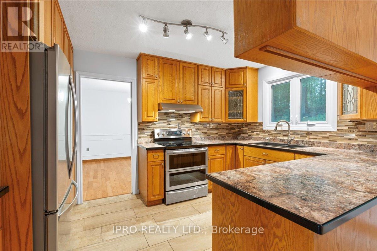 1432 Wallbridge Loyalist Road Property Photo 18