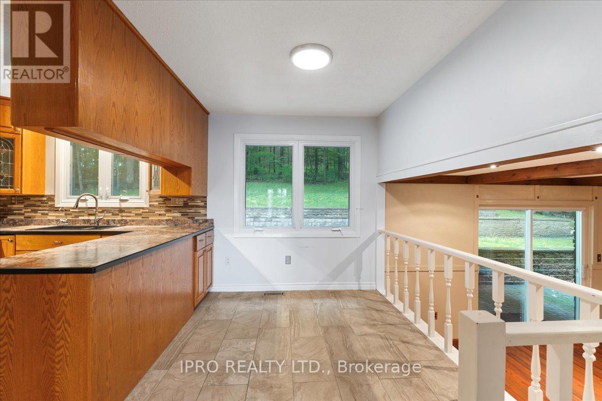1432 Wallbridge Loyalist Road Property Photo 19