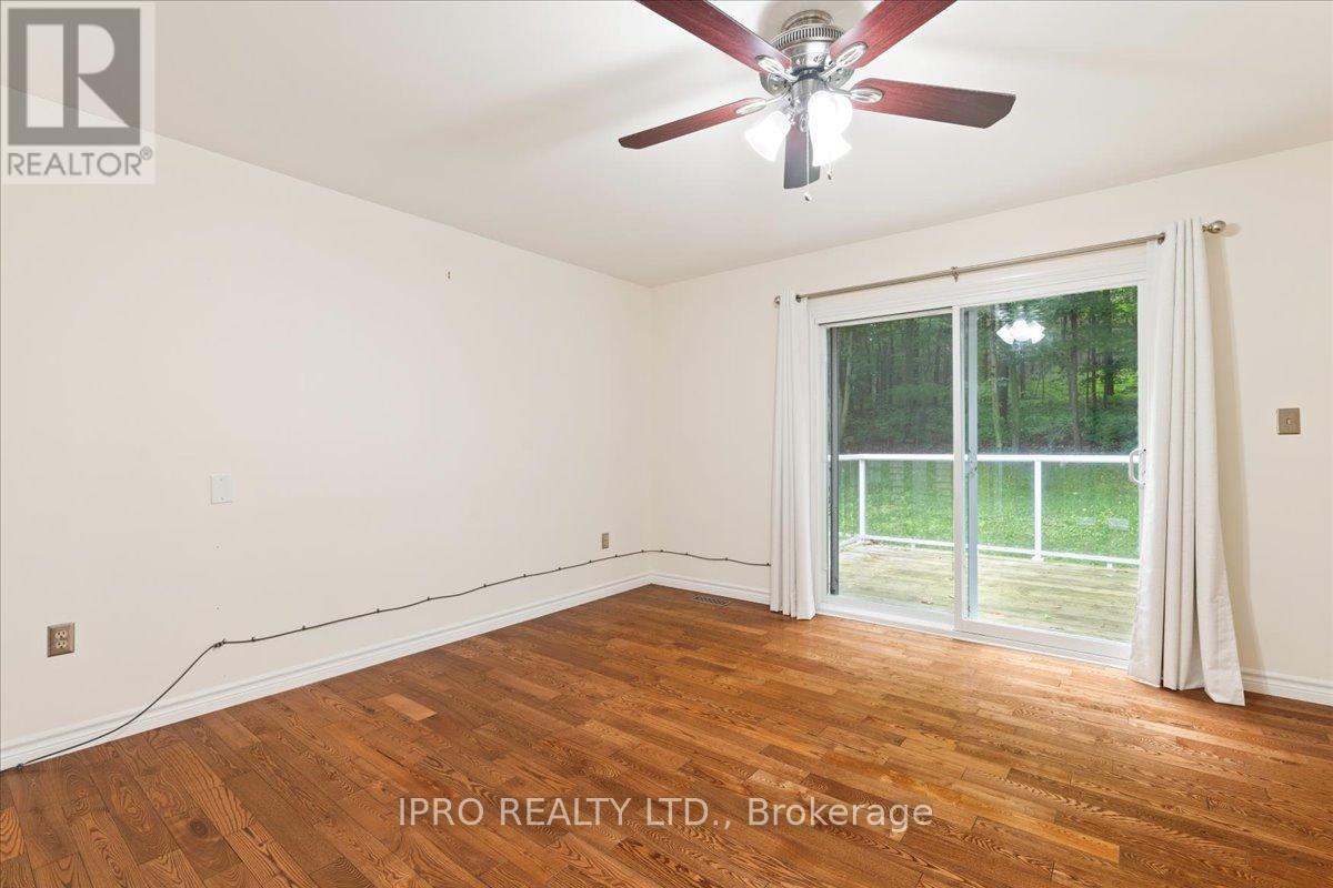 1432 Wallbridge Loyalist Road Property Photo 24