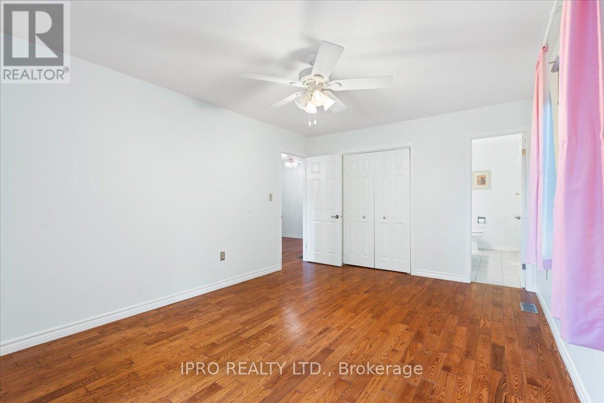 1432 Wallbridge Loyalist Road Property Photo 29